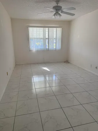 $158,000 | 211 Country Lane, Unit A, Boynton Beach, FL 33435