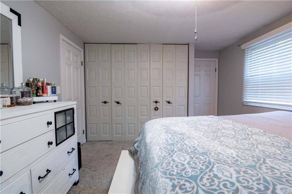 111 Briar Path Imperial, PA 15126 - Photo 11 of 26