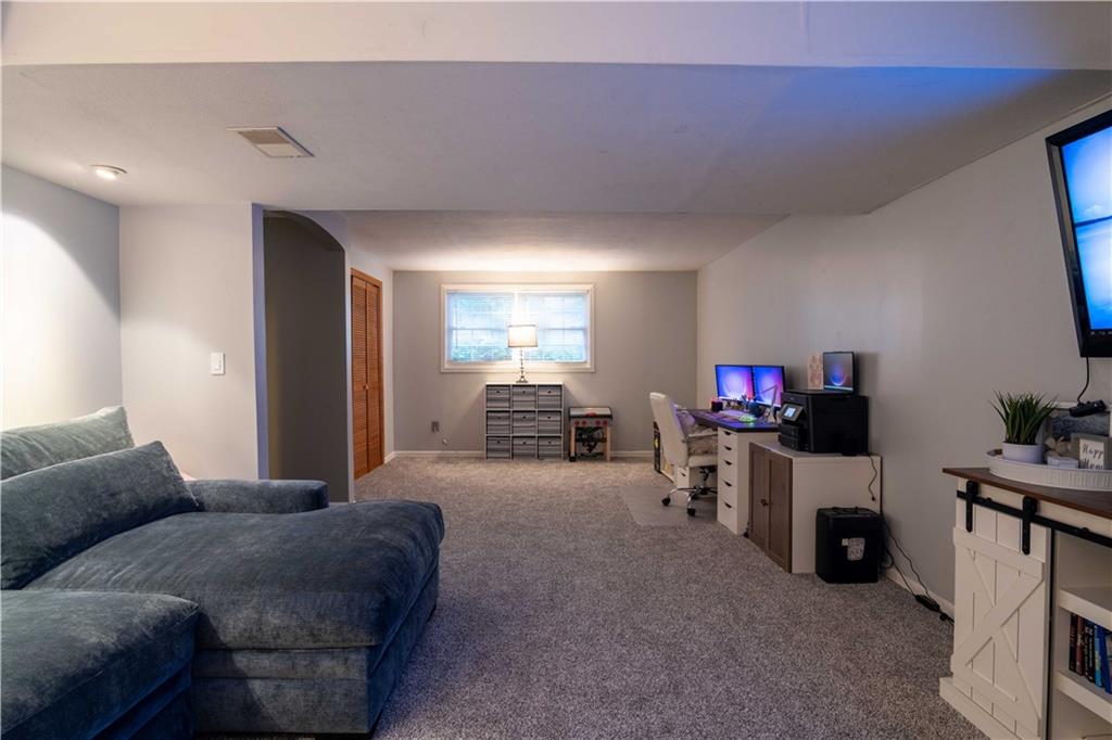 111 Briar Path Imperial, PA 15126 - Photo 21 of 26