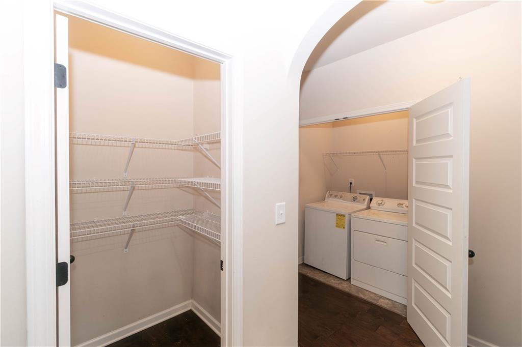 70 Sylvan Loop Fayetteville, GA 30214 - Photo 25 of 40 a bathroom with a shower