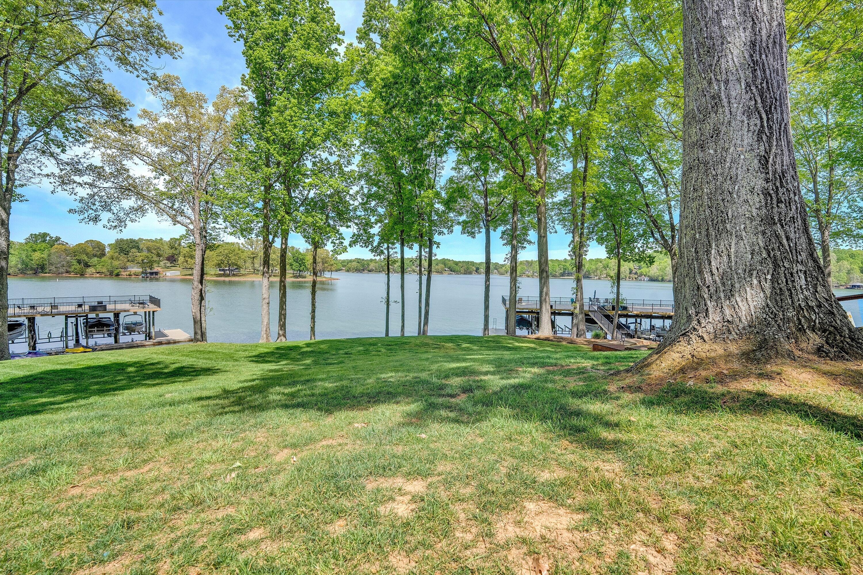54 Windlass Pointe Drive Moneta, VA 24121 - Photo 44 of 46 46-SGP-100