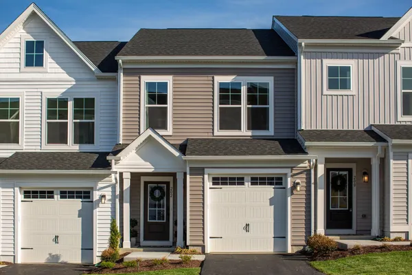 $369,000 | 204 Scarlet Maple Lane, Unit 82, Bridgewater, VA 22812