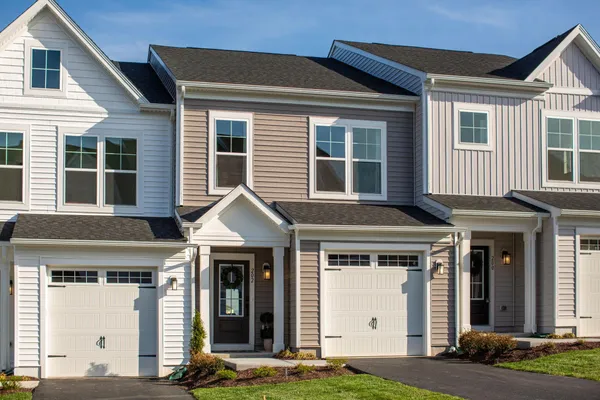 $369,000 | 204 Scarlet Maple Lane, Unit 82, Bridgewater, VA 22812