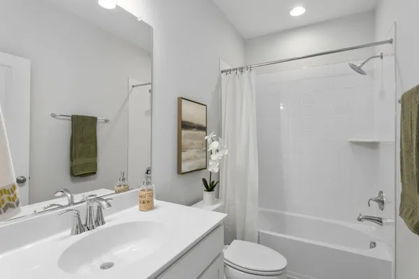 $369,000 | 204 Scarlet Maple Lane, Unit 82, Bridgewater, VA 22812