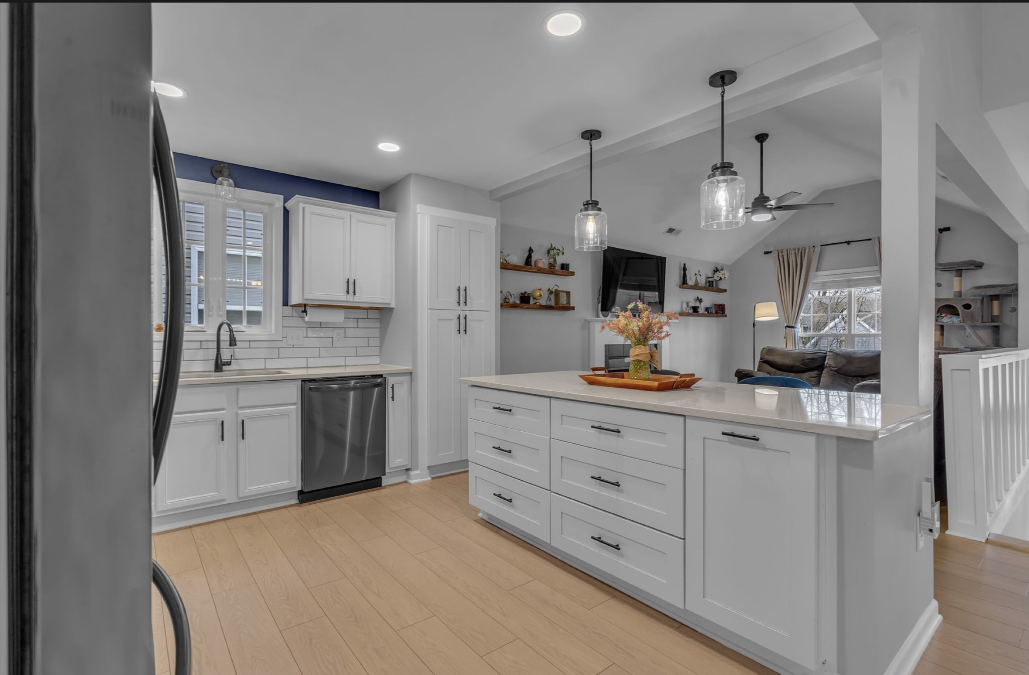1589 Hedgewood Road Clarksville, TN 37042 - Photo 7 of 27 Gallery Image 7