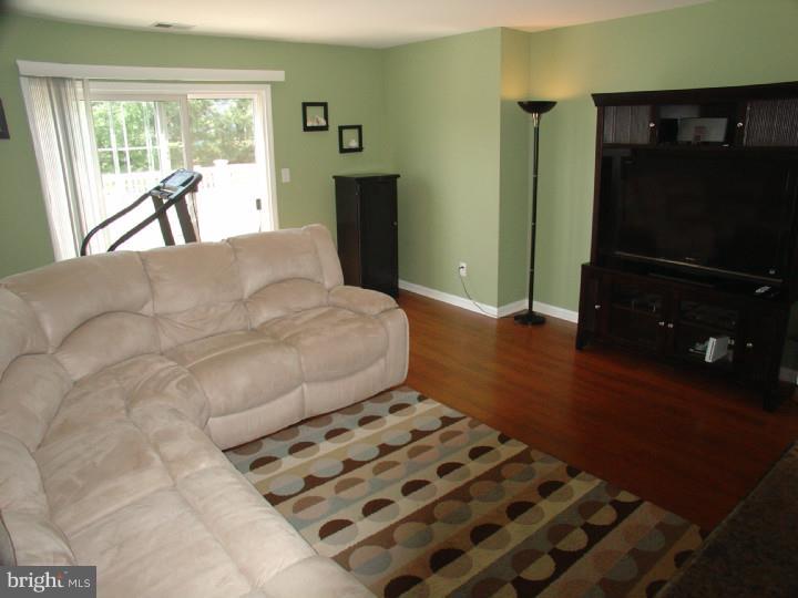 369 Watkins Road Pennington, NJ 08534 - Photo 14 of 25 Family Room