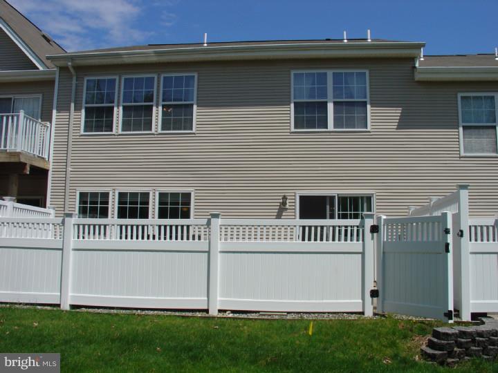 369 Watkins Road Pennington, NJ 08534 - Photo 3 of 25 Exterior Back