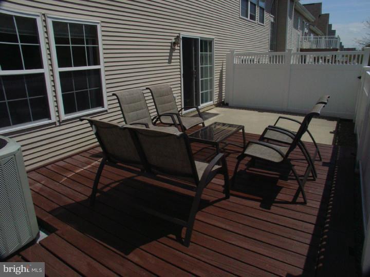 369 Watkins Road Pennington, NJ 08534 - Photo 5 of 25 View