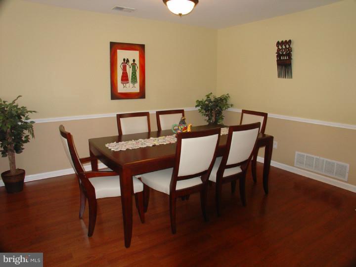 369 Watkins Road Pennington, NJ 08534 - Photo 7 of 25 Dining Room