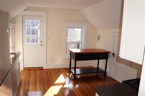 3 Guernsey Street, Unit 3 Boston, MA 02131 - Photo 5 of 17