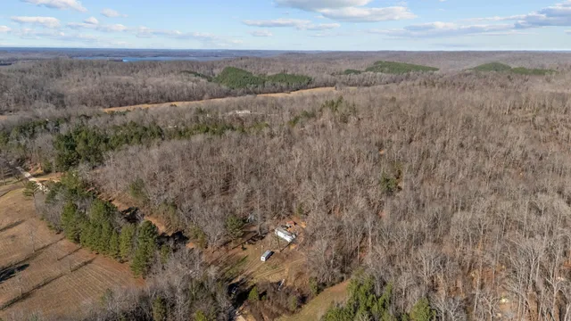 a view of a tennis court