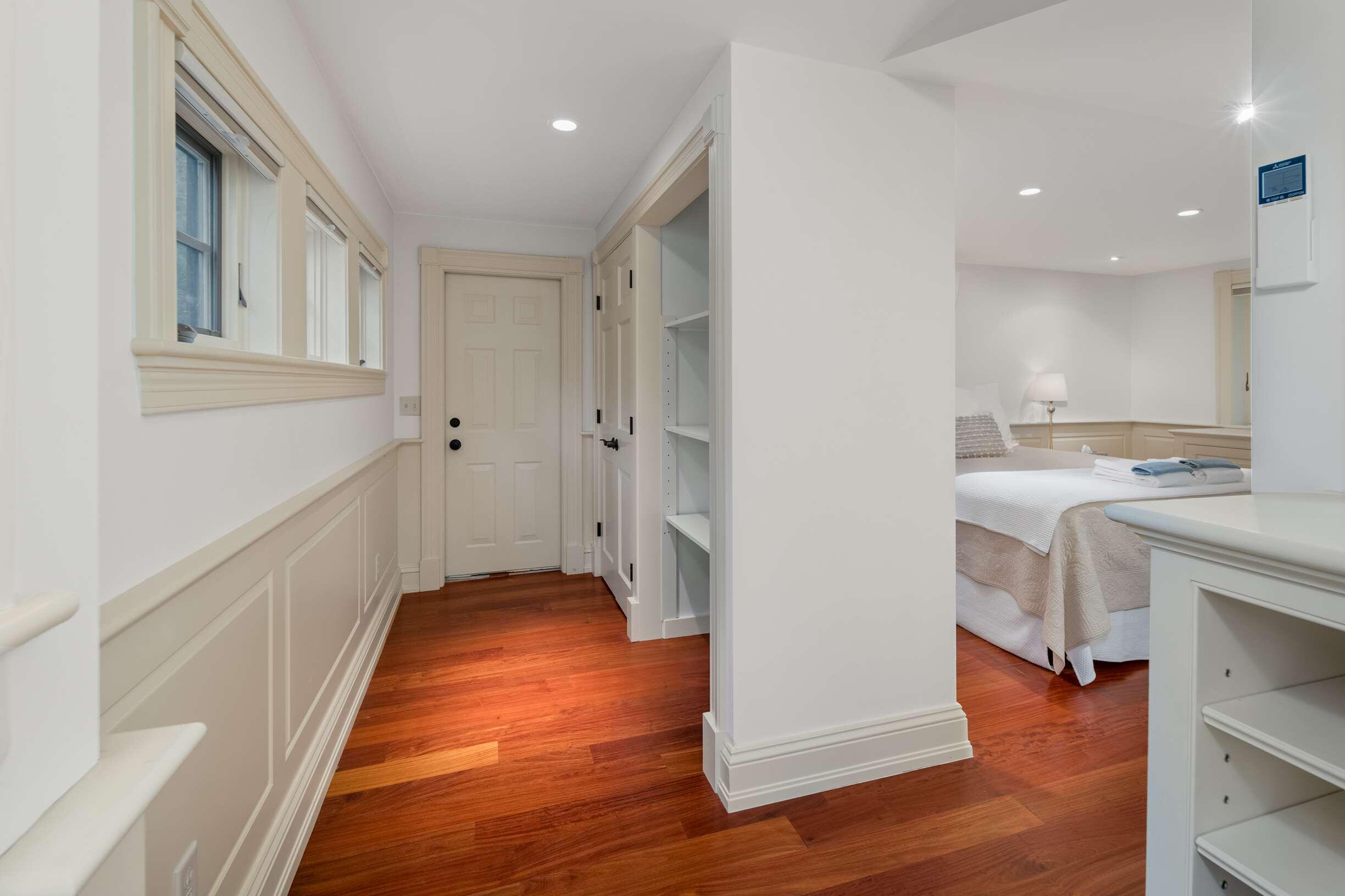 147 River Road York, ME 03902 - Photo 11 of 32 16-Hallway