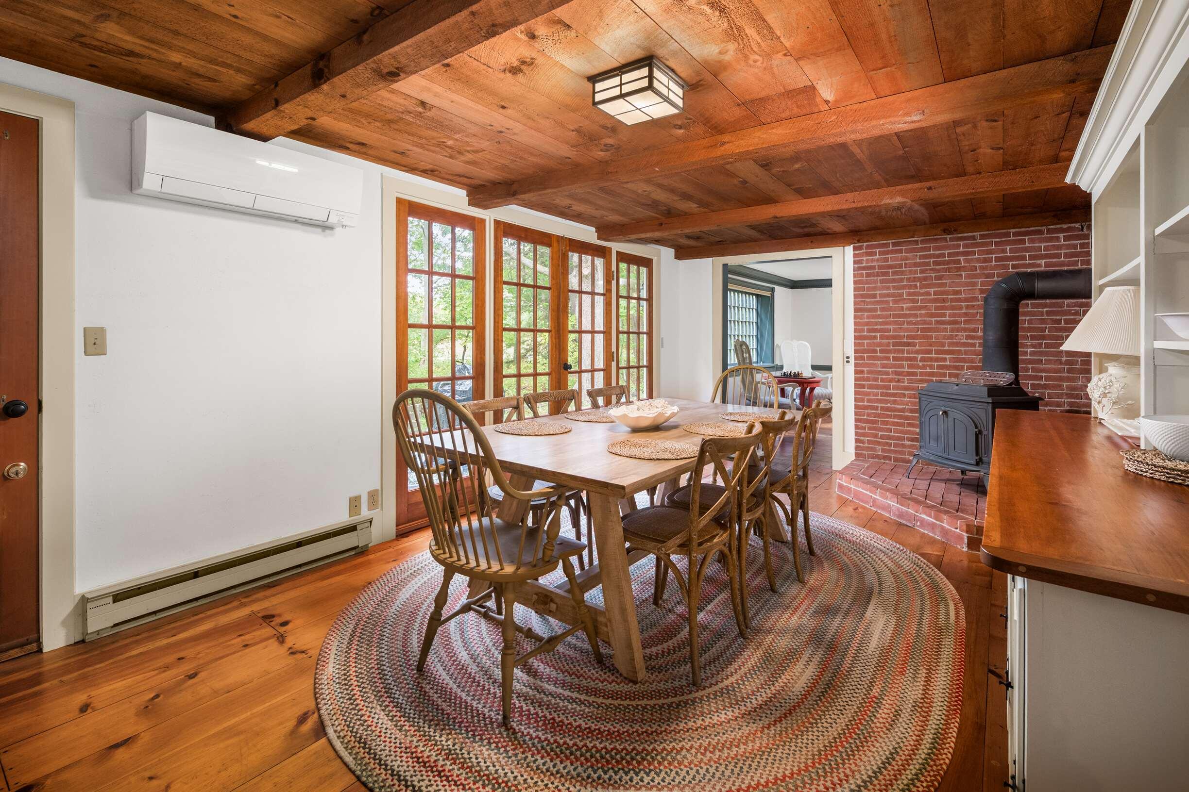 147 River Road York, ME 03902 - Photo 15 of 32 20-Dining Room-1