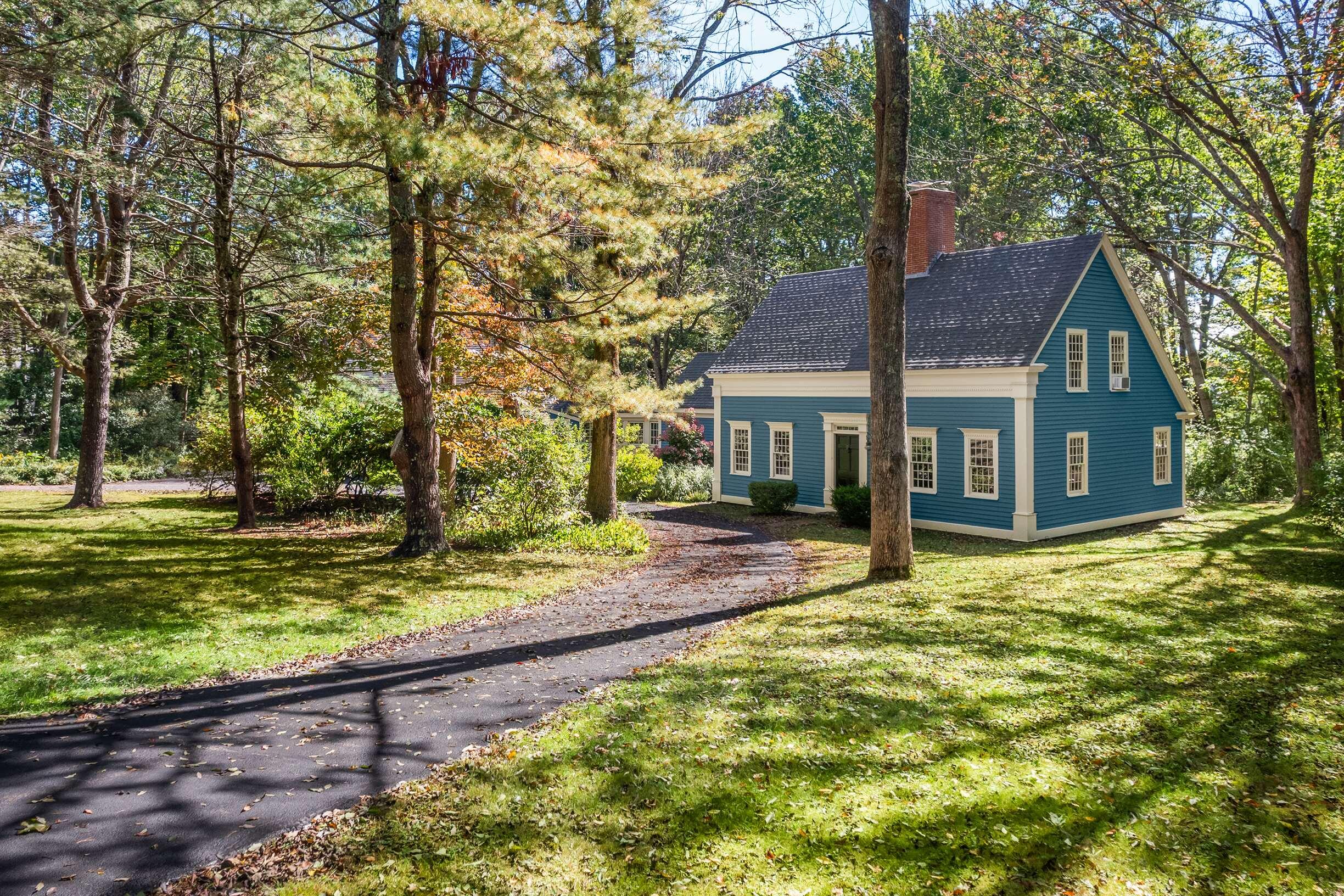 147 River Road York, ME 03902 - Photo 2 of 32 02-