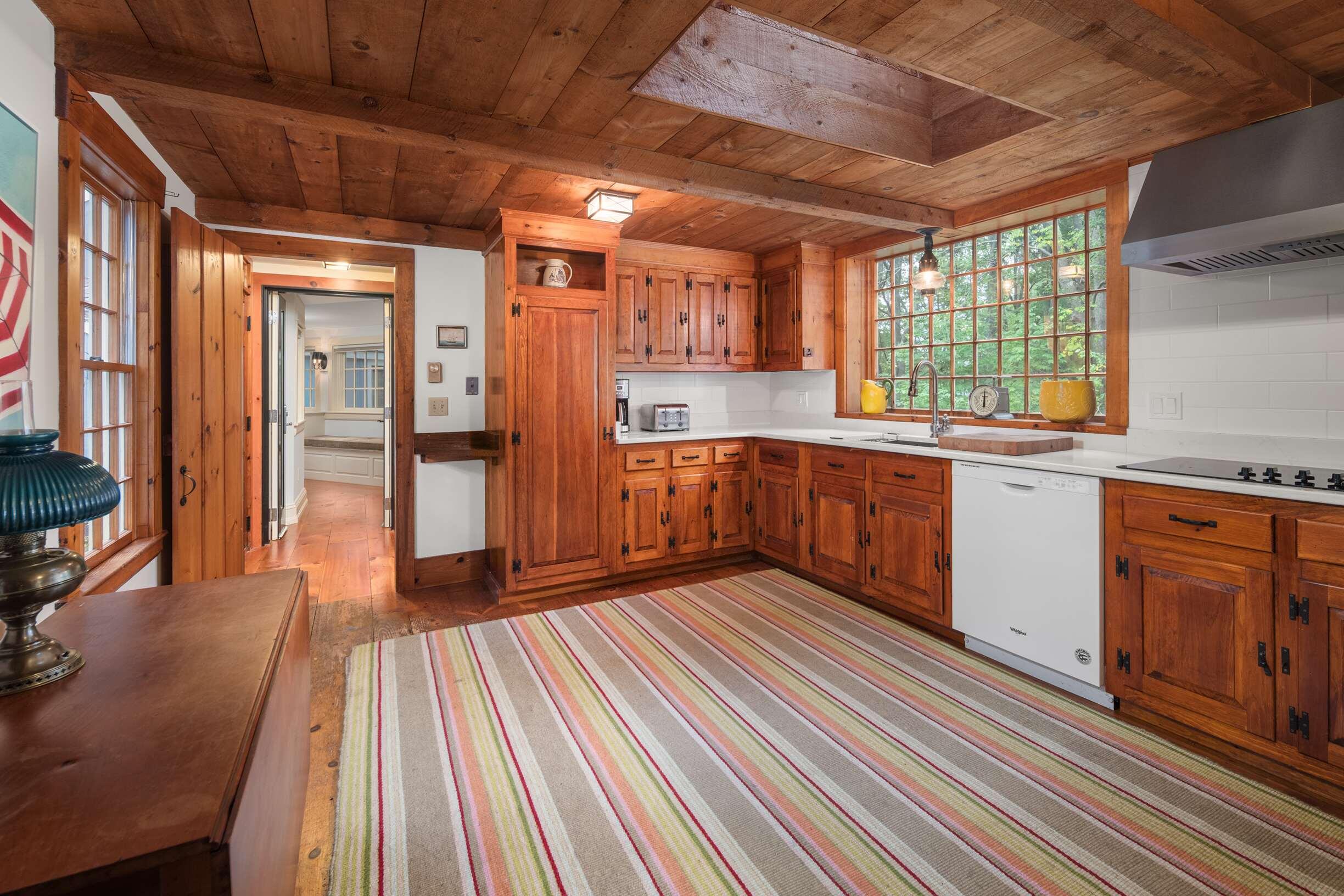 147 River Road York, ME 03902 - Photo 9 of 32 14-Kitchen-4