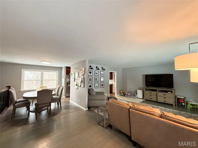 $340,000 | 6 Fair Oaks Drive, Hannibal, MO 63401