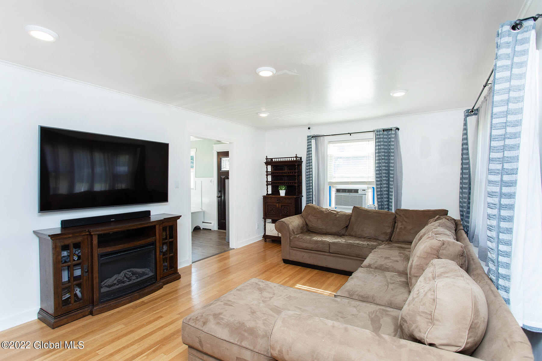 15 Halter Road Bethlehem, NY 12077 - Photo 13 of 42 0010-15HalterRdGlenmontDDT062422elc