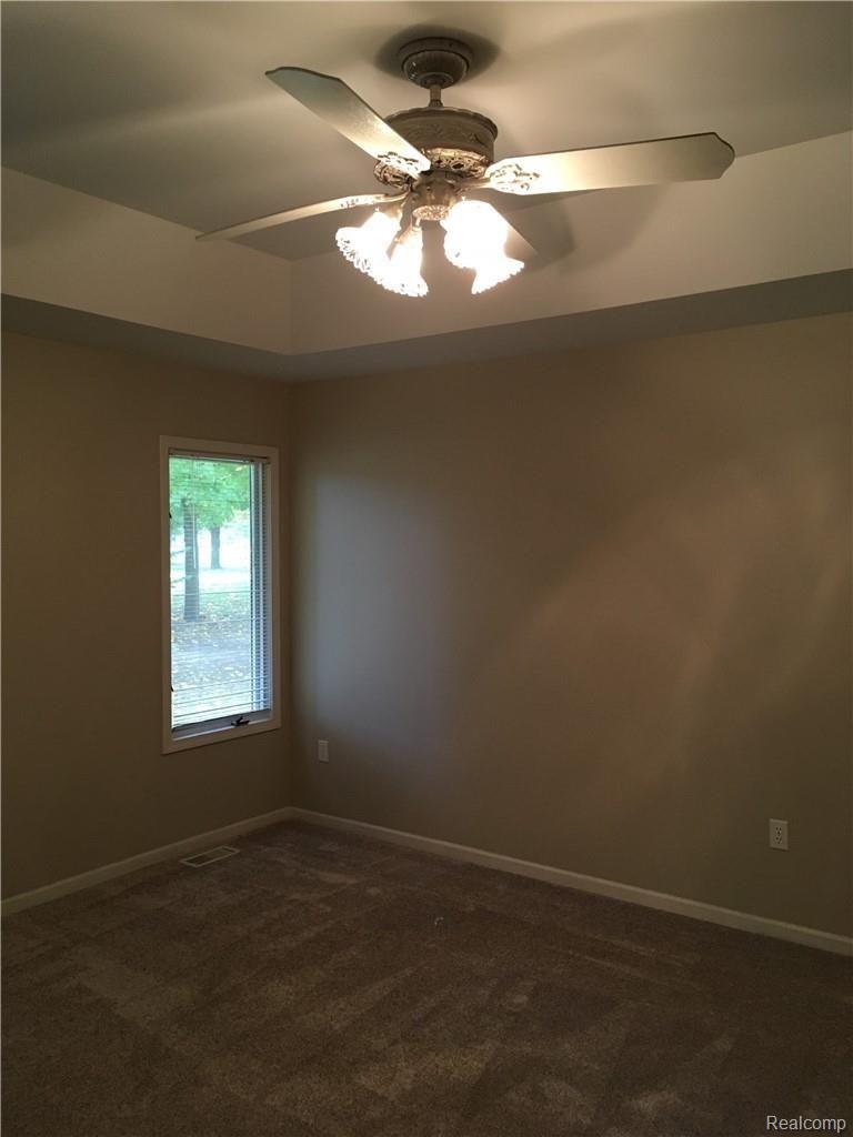 6170 Beecher Road Flint, MI 48532 - Photo 14 of 22 IMG_2156.JPG