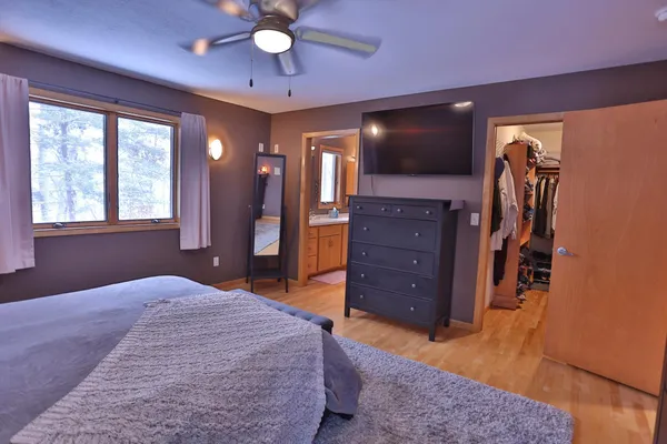 $650,000 | W10439 880th Avenue, River Falls, WI 54022