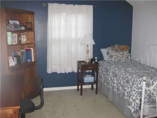 2735 York Road Columbus, OH 43221 - Photo 18 of 24