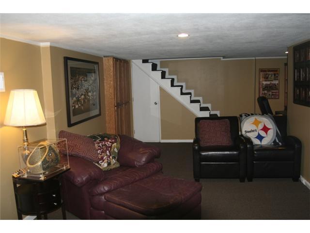 2735 York Road Columbus, OH 43221 - Photo 20 of 24