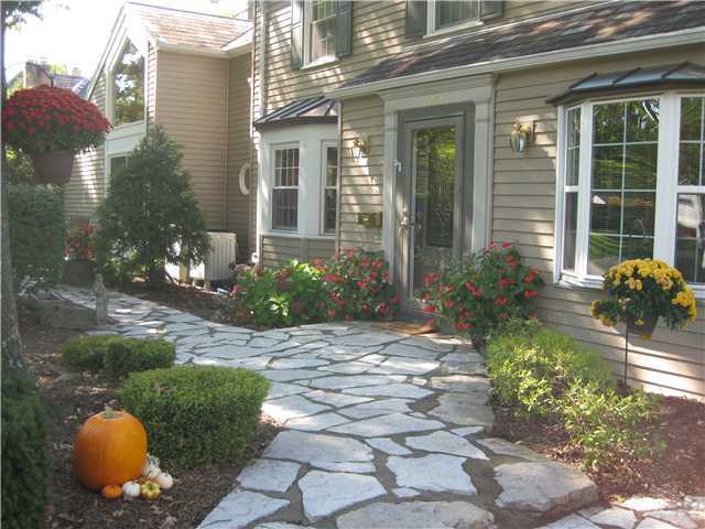 2735 York Road Columbus, OH 43221 - Photo 2 of 24