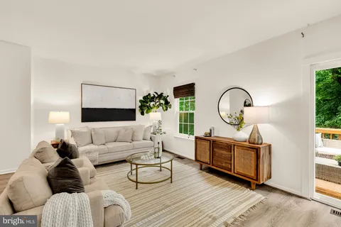 $475,000 | 19123 Grotto Lane, Germantown, MD 20874