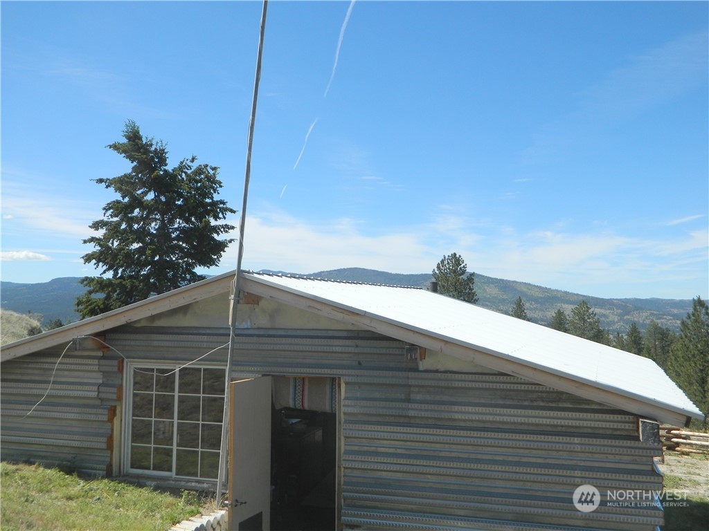 59 Cayuse Mountain Road Tonasket, WA 98855 - Photo 2 of 9 Gallery Image 2