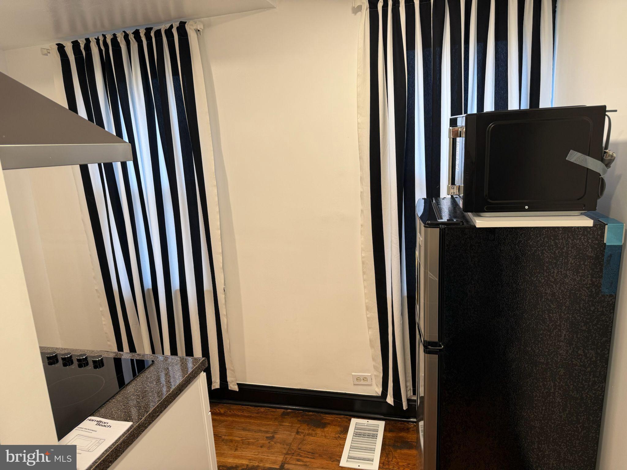 412 Center Avenue, Unit 1 Runnemede, NJ 08078 - Photo 2 of 10