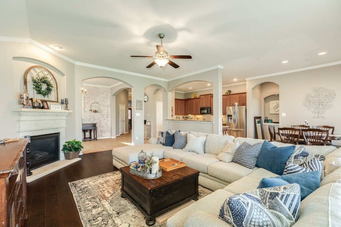 13805 Bright Canyon Lane Rosharon, TX 77583 - Photo 12 of 33