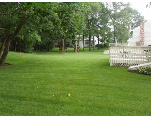 65 Canavan Circle Needham, MA 02492 - Photo 14 of 15 Gallery Image 14