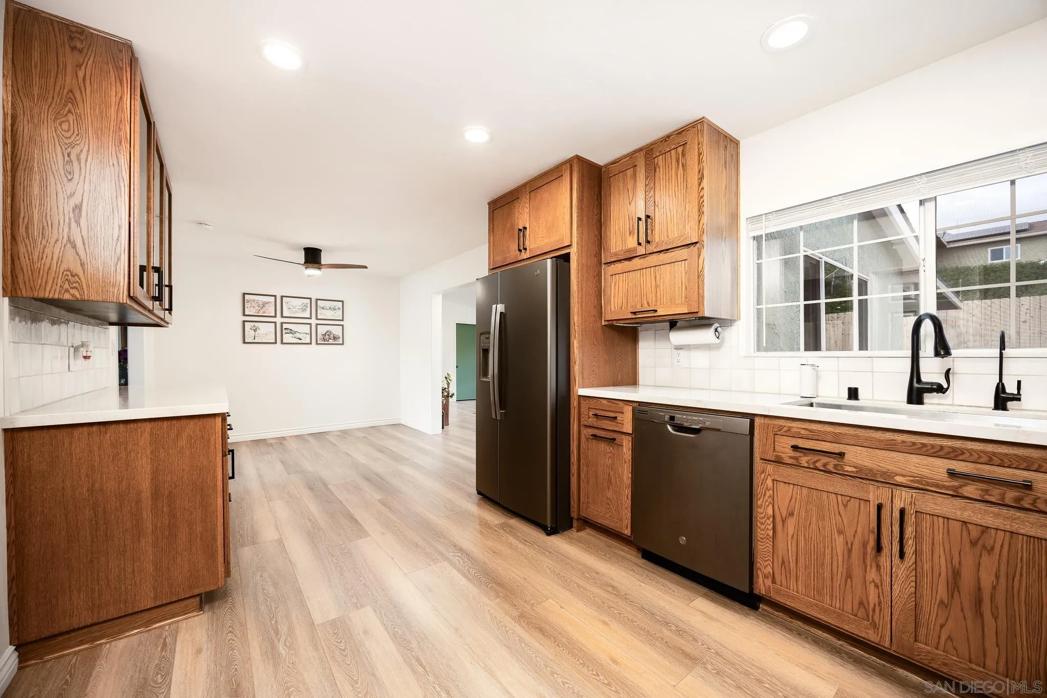 9728 Abbeywood Road Santee, CA 92071 - Photo 12 of 42 Gallery Image 12