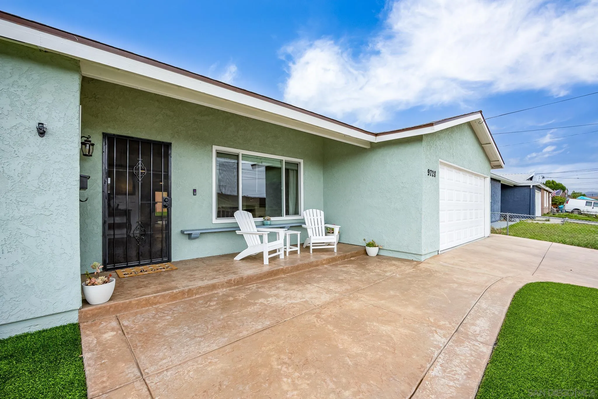 9728 Abbeywood Road Santee, CA 92071 - Photo 4 of 42 Gallery Image 4
