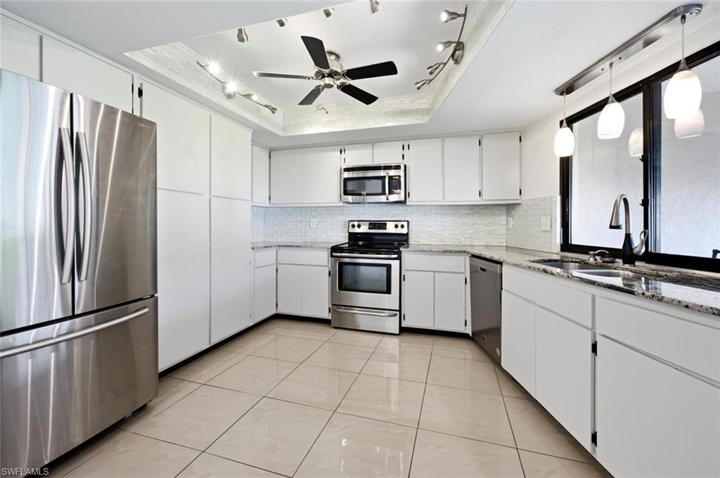 102 Round Key Circle, Unit G3 Naples, FL 34112 - Photo 8 of 34