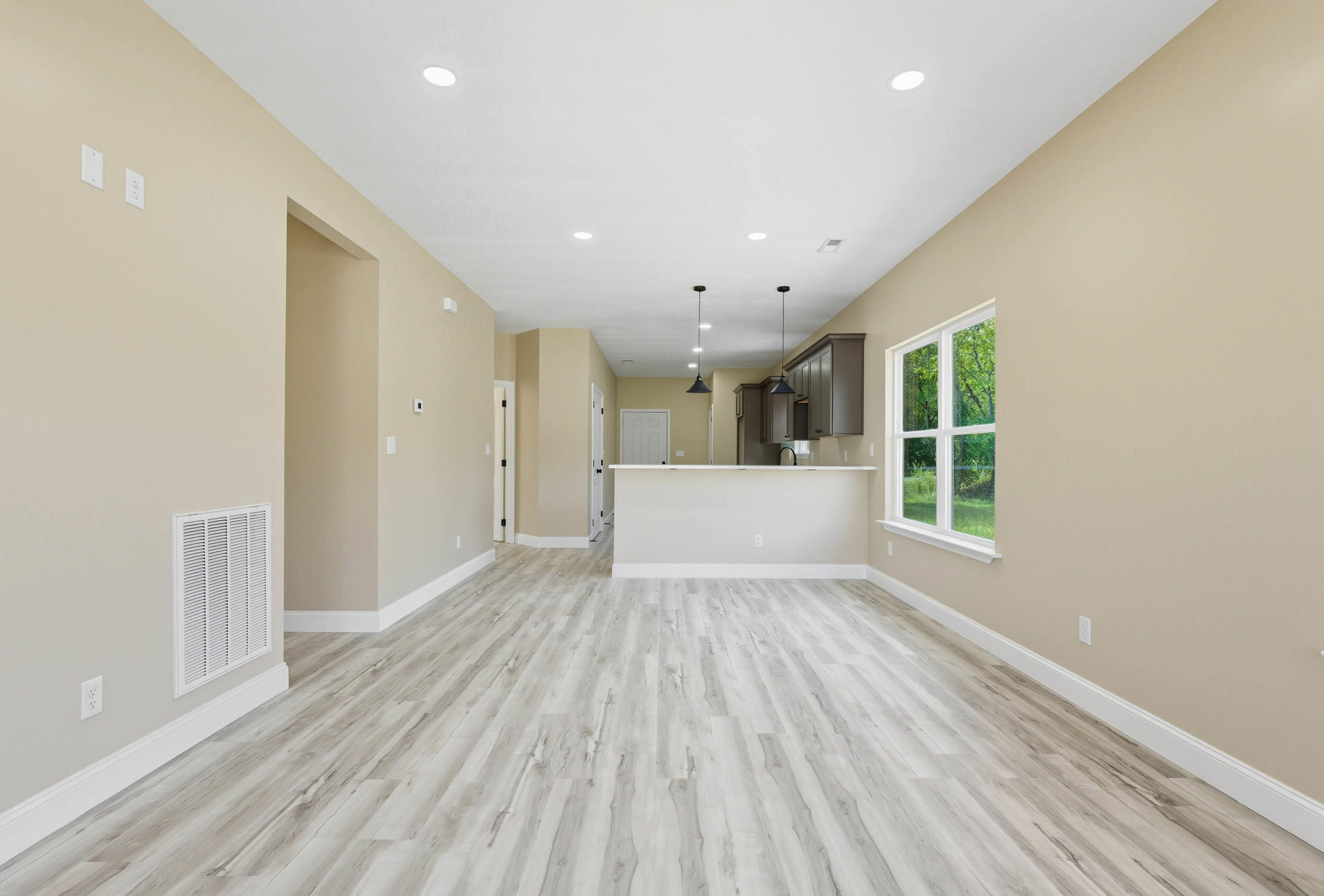 1808 Ocoee Street Chattanooga, TN 37406 - Photo 3 of 32 1808 Ocoee St-5