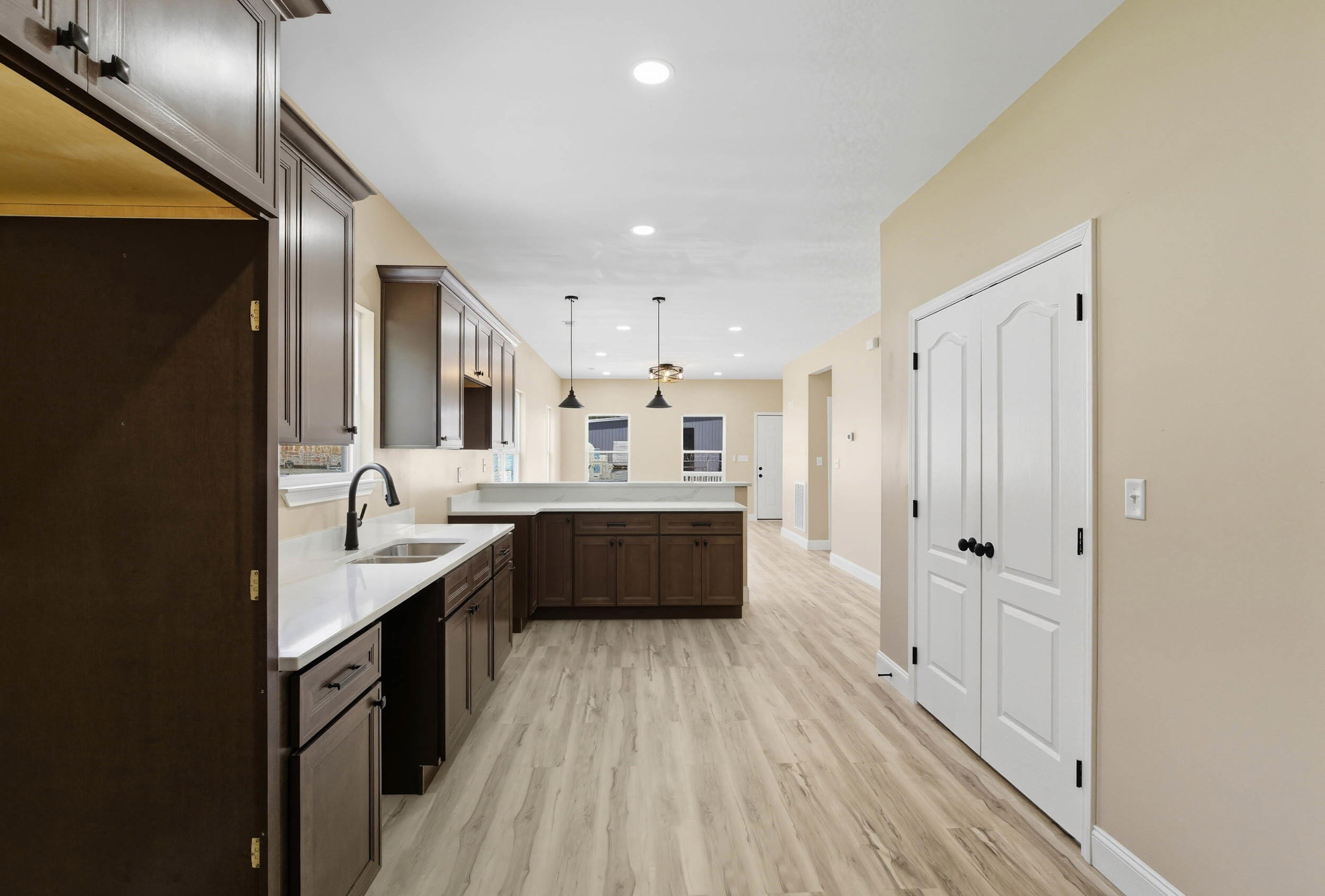 1808 Ocoee Street Chattanooga, TN 37406 - Photo 10 of 32 1808 Ocoee St-11