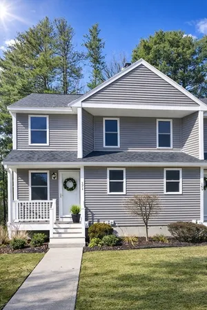 $325,000 | 171 Bayberry Hill Lane, Unit 171, Leominster, MA 01453