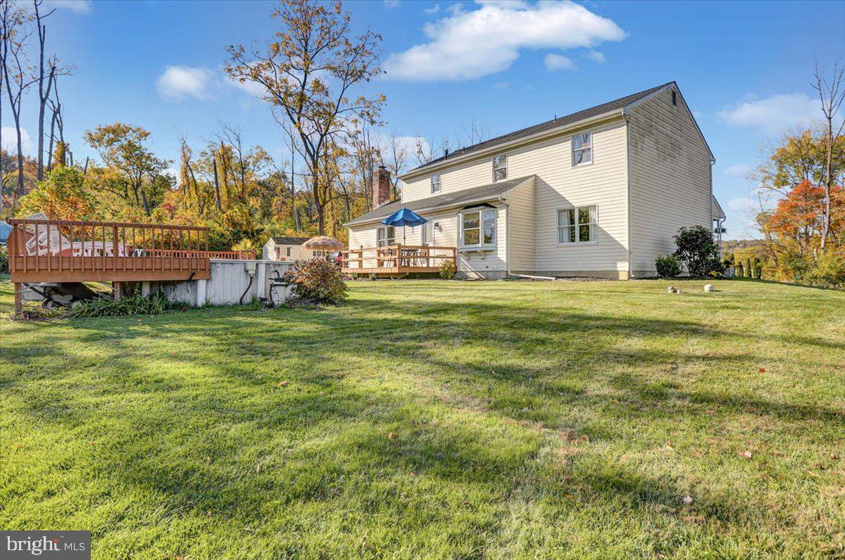 102 Cassel Road Reading, PA 19606 - Photo 4 of 43
