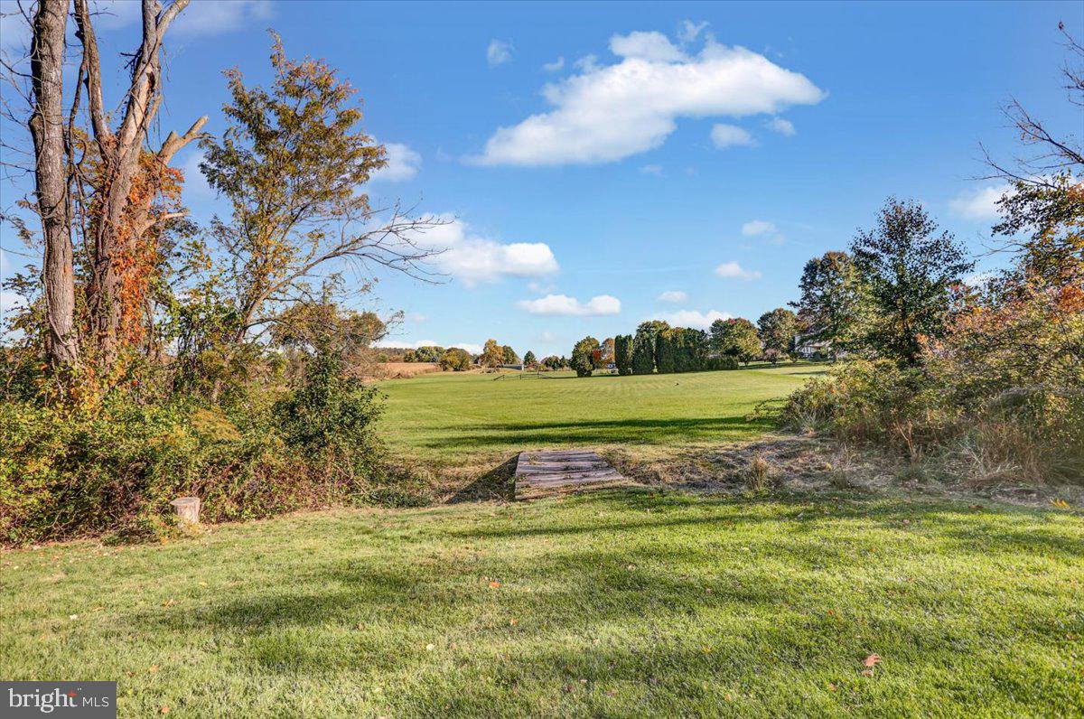 102 Cassel Road Reading, PA 19606 - Photo 6 of 43