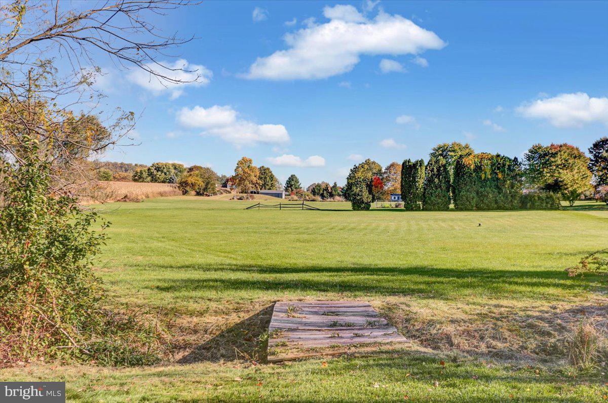 102 Cassel Road Reading, PA 19606 - Photo 7 of 43
