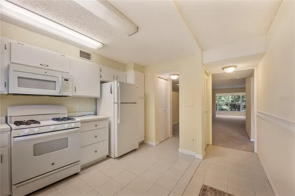 $50,000 | 400 El Camino Drive, Unit 204, Winter Haven, FL 33884