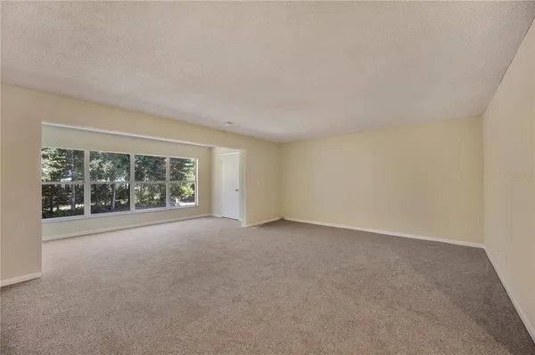 $50,000 | 400 El Camino Drive, Unit 204, Winter Haven, FL 33884