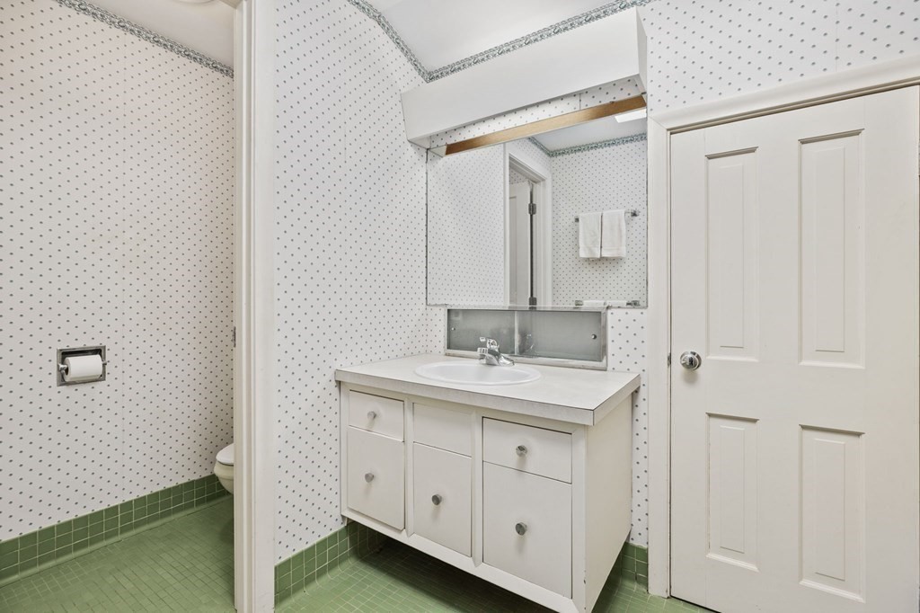 661 First Parish Road Scituate, MA 02066 - Photo 30 of 40 Gallery Image 30