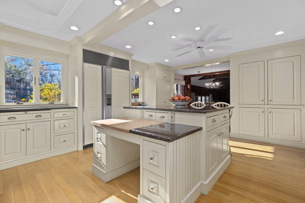 661 First Parish Road Scituate, MA 02066 - Photo 5 of 40 Gallery Image 5