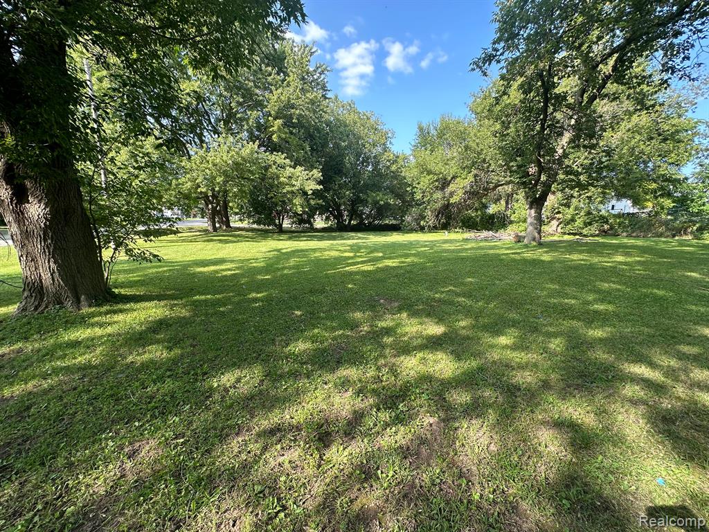 1591 Eberly Road Flint, MI 48532 - Photo 34 of 37 Gallery Image 34
