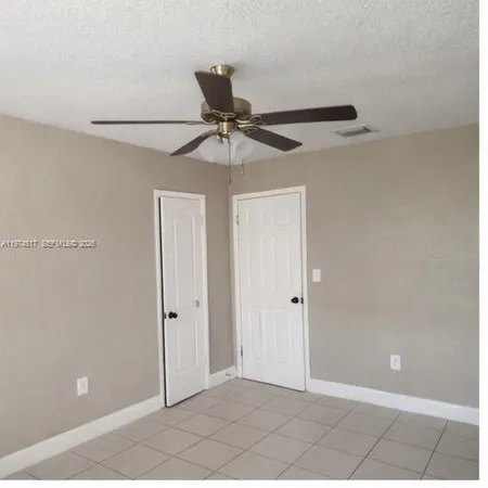 $1,600 | 851 East 41st Street, Unit 3, Hialeah, FL 33013