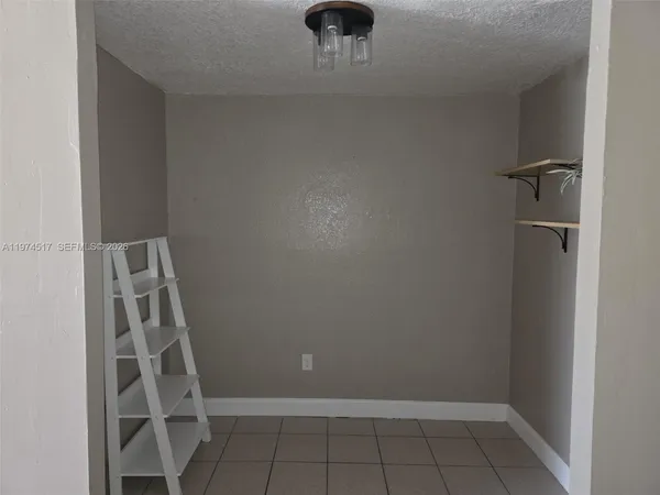 $1,600 | 851 East 41st Street, Unit 3, Hialeah, FL 33013