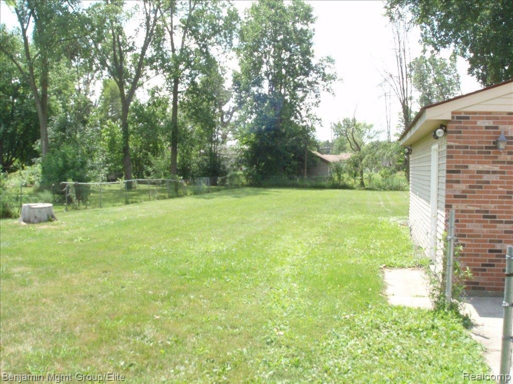 747 Grace Avenue Rochester, MI 48307 - Photo 3 of 4 Rear View