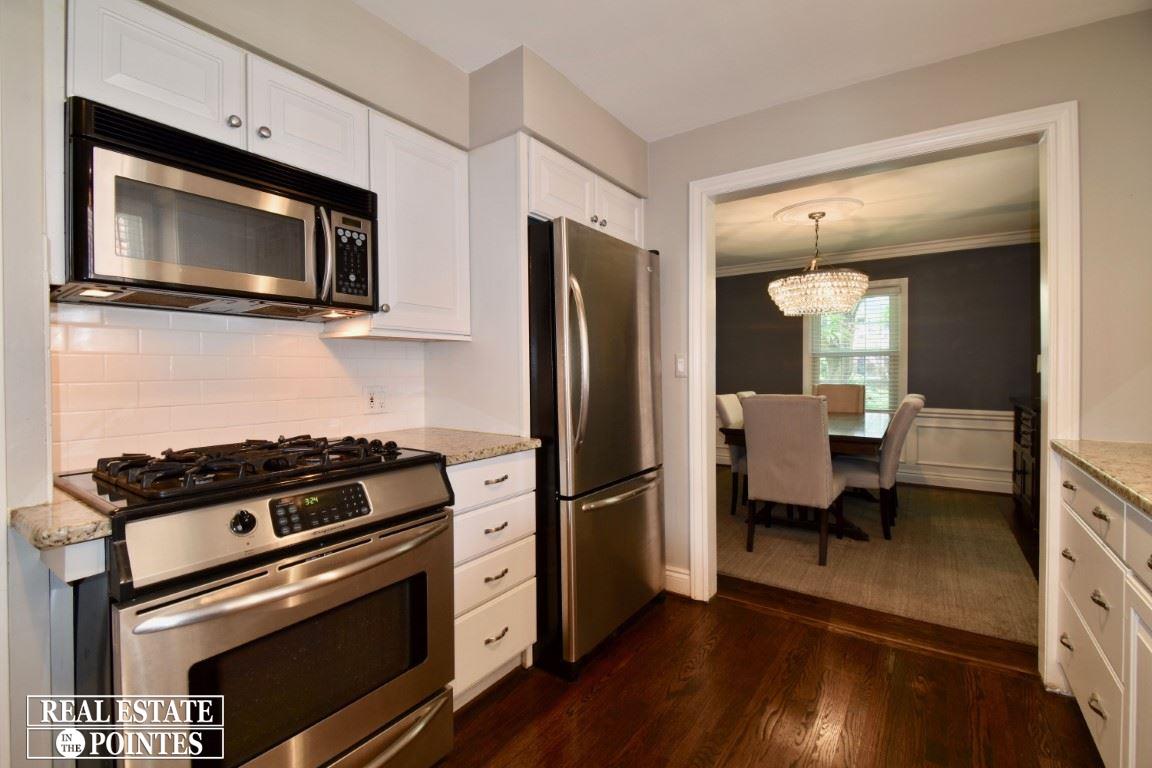 273 Merriweather Road Grosse Pointe Farms, MI 48236 - Photo 6 of 34