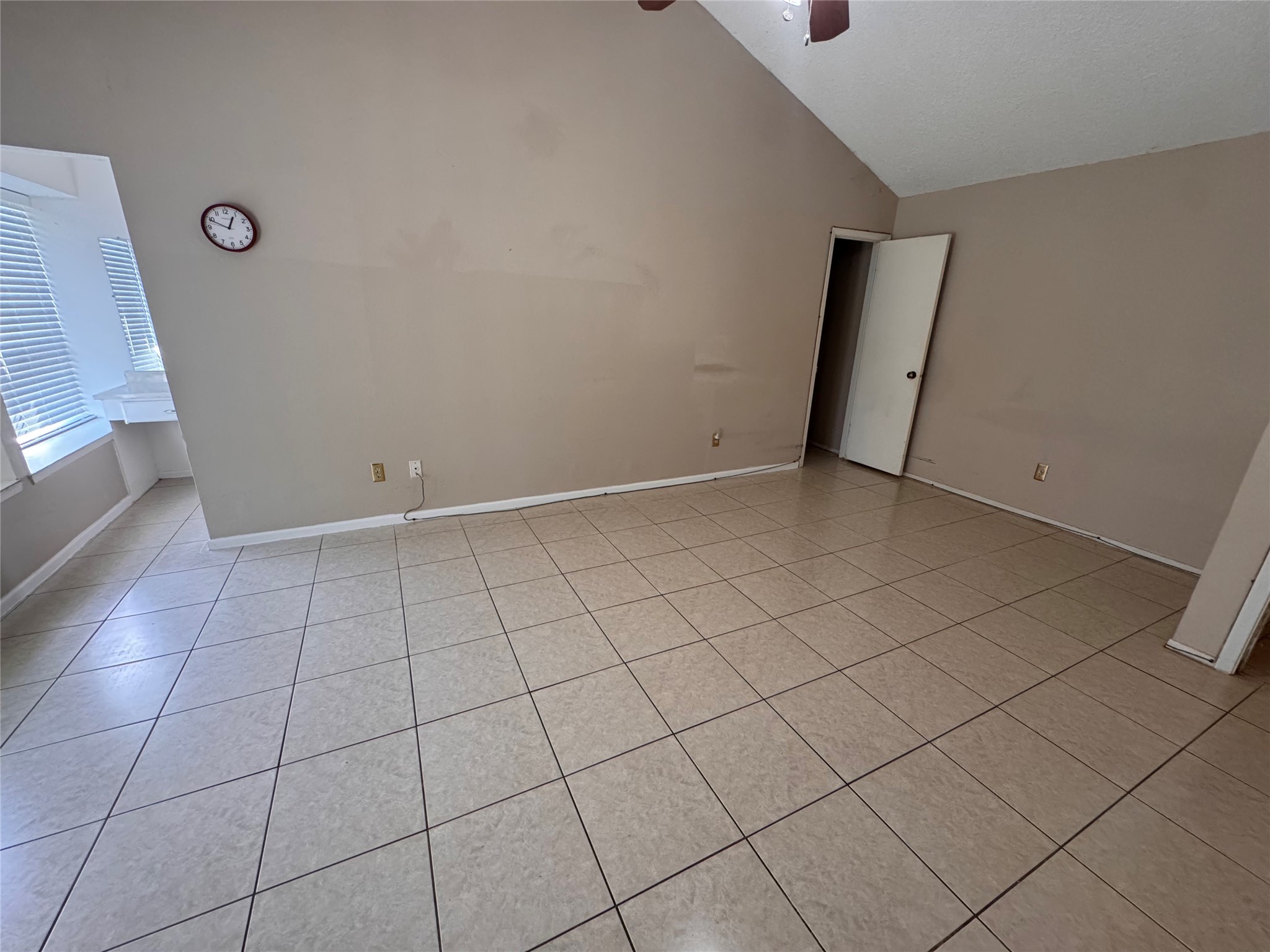 3423 Pecan Point Drive Sugar Land, TX 77478 - Photo 9 of 10 Primary bedroom